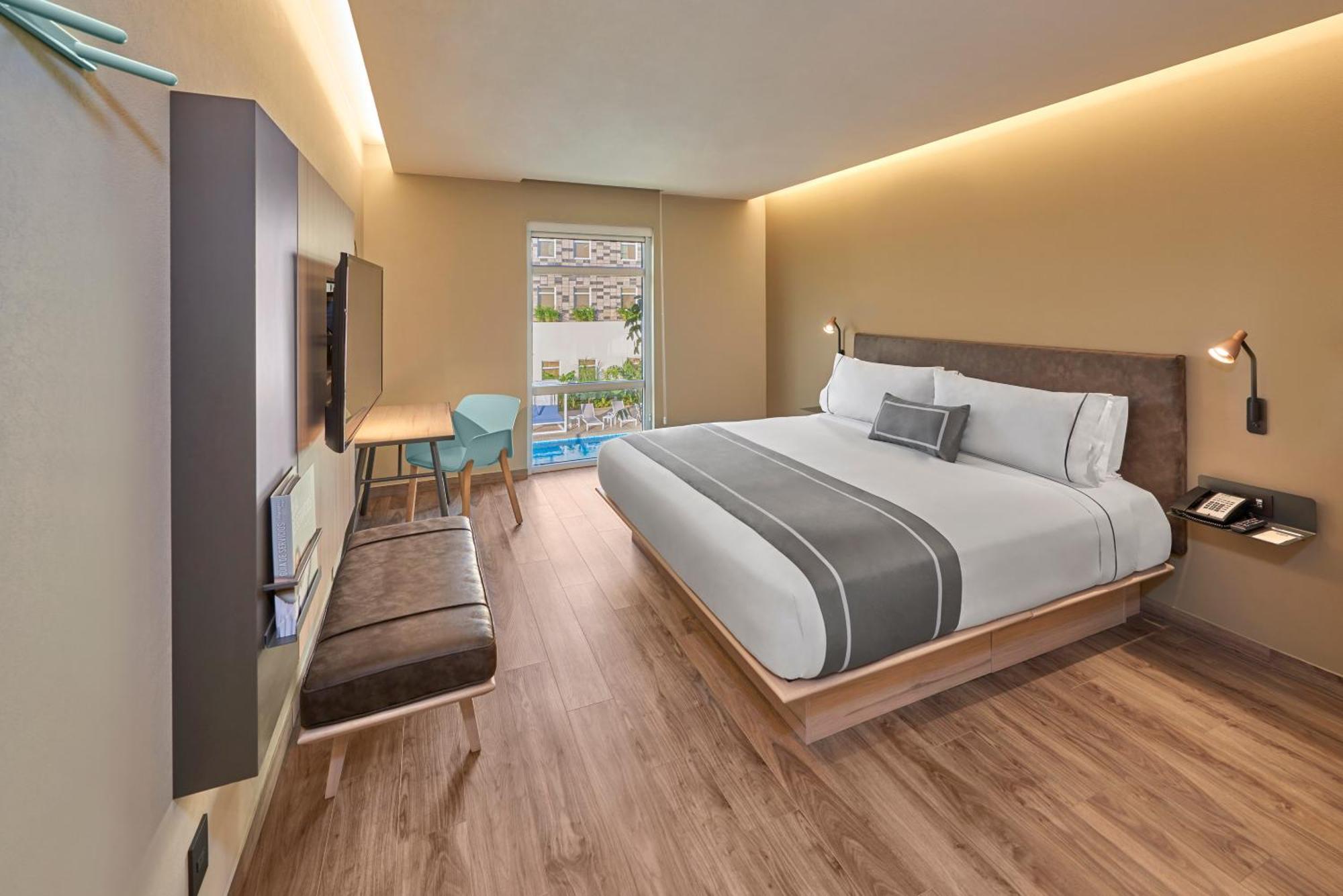 City Express Plus By Marriott Cancun Aeropuerto Riviera Extérieur photo