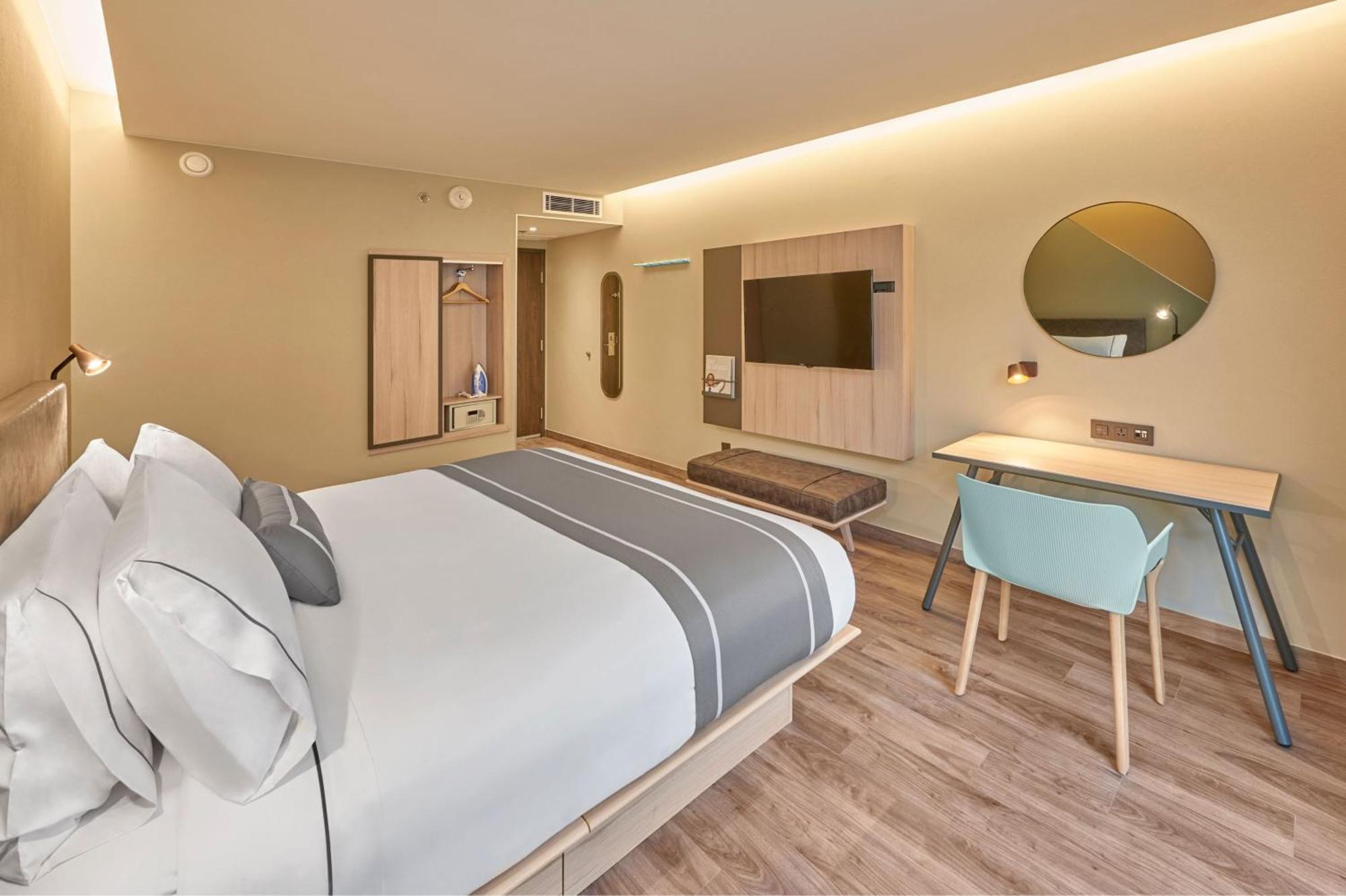 City Express Plus By Marriott Cancun Aeropuerto Riviera Extérieur photo
